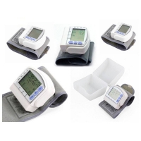 Дигитален апарат за китка за измерване на кръвно налягане FS-3333 FS-3333